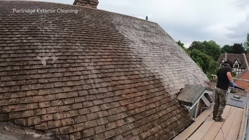 How 28 Years Of Moss Is Deep Cleaned From A Roof Deep Cleaned