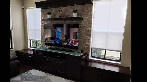 ENTERTAINMENT CENTER - TRANSITIONAL W/LEDGER STONE #622