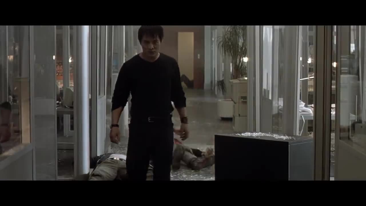 Agent Liu ( jet Li) vs Twins brother Cyril Raffaelli & Didier Azoulay _ kiss of the dragon