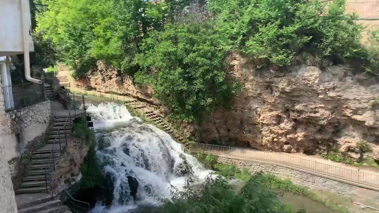 VISITANDO PUEBLO DE ESPAÑA RURAL TRILLO.