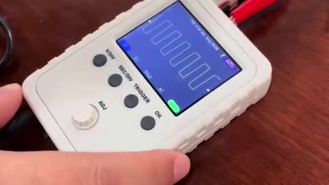 Handheld digital oscilloscope