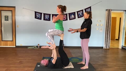 AcroYoga flow with Jen Nov 2022