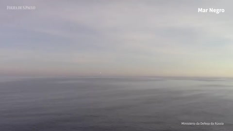 Rússia dispara míssil de cruzeiro de submarino pela 1ª vez | CENAS DA GUERRA