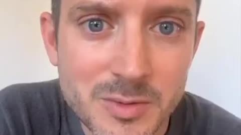 Elijah Wood has a message for Zelensky to go to rehab for his drug addiction.