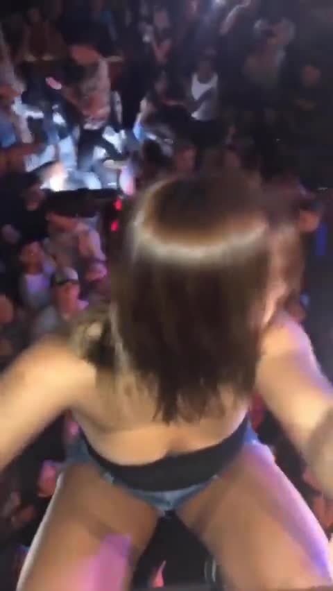 ΕΠΟΣ-ΘΑ ΣΚΟΤΩΘΟΥΝ ΓΙΑ ΤΑ ΛΑΙΚΣ