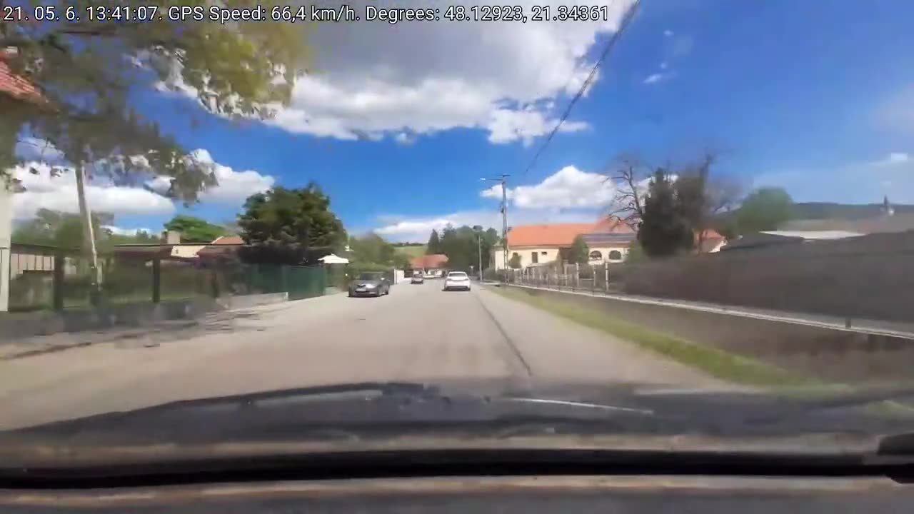 Tarcalon audival hetvennel a harmincas táblánál, mert a büntetett előéletű cigánynak mindent lehet.
