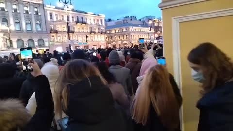 Putin’s hometown protesting his war against Ukraine
