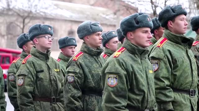 U.S. orders embassy staff families out of Kyiv