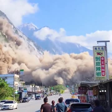 Landslide in Taiwan after M7.5 Earthquake