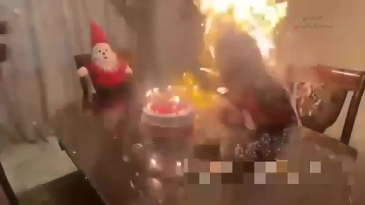 لحظة احتراق طفلة بسبب السبراي الثلجي💔الفيديو مؤلم بس ضروري النشر للتوعية