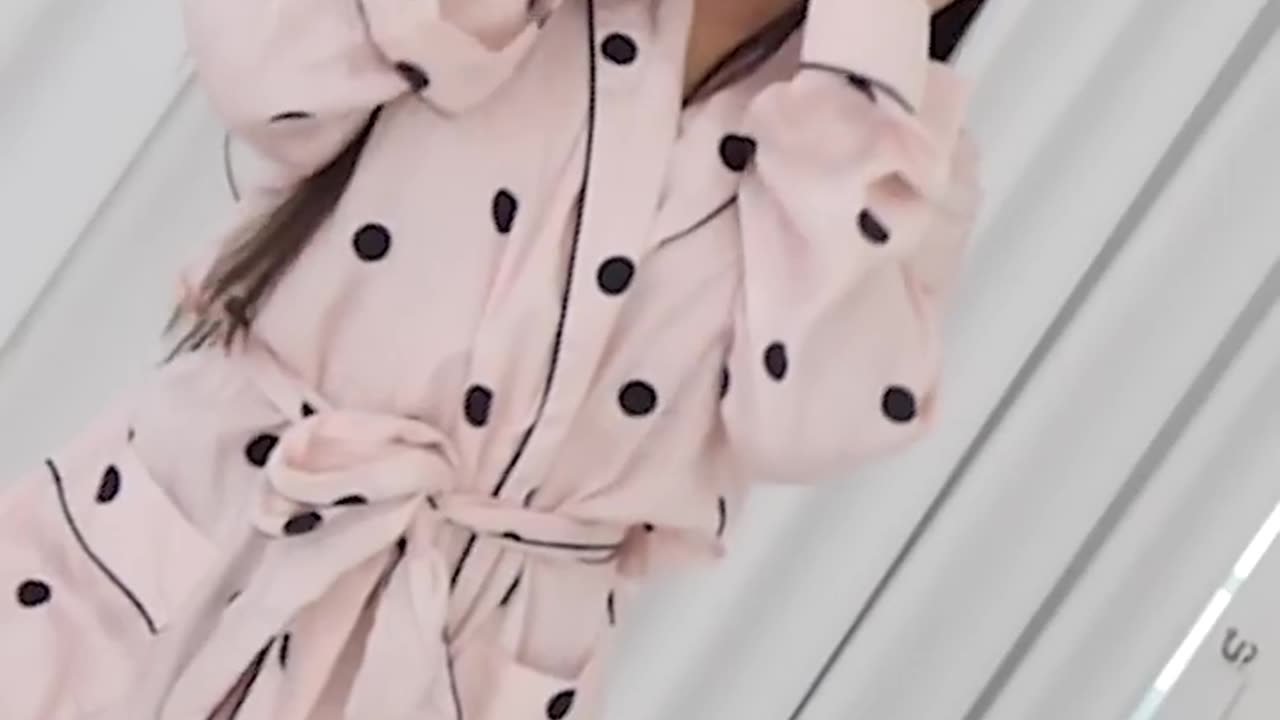 which outfit do you like