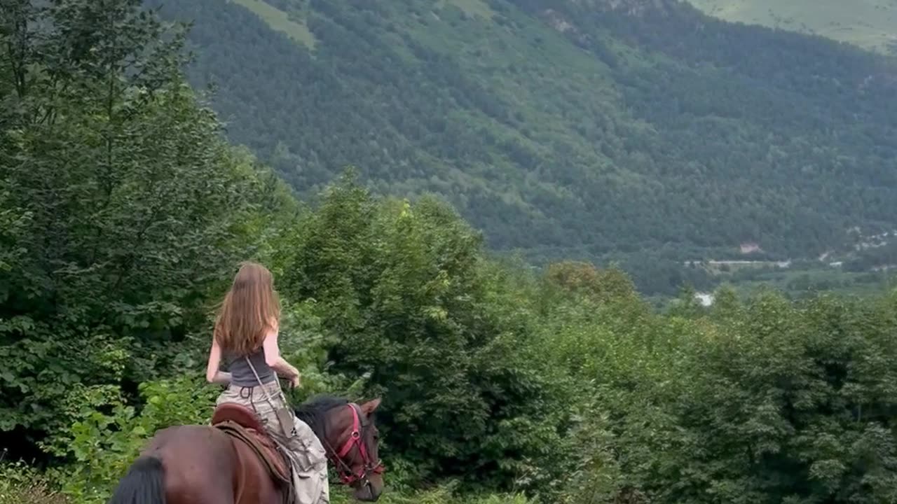 Girl Takes a Hard Fall From Her Horse