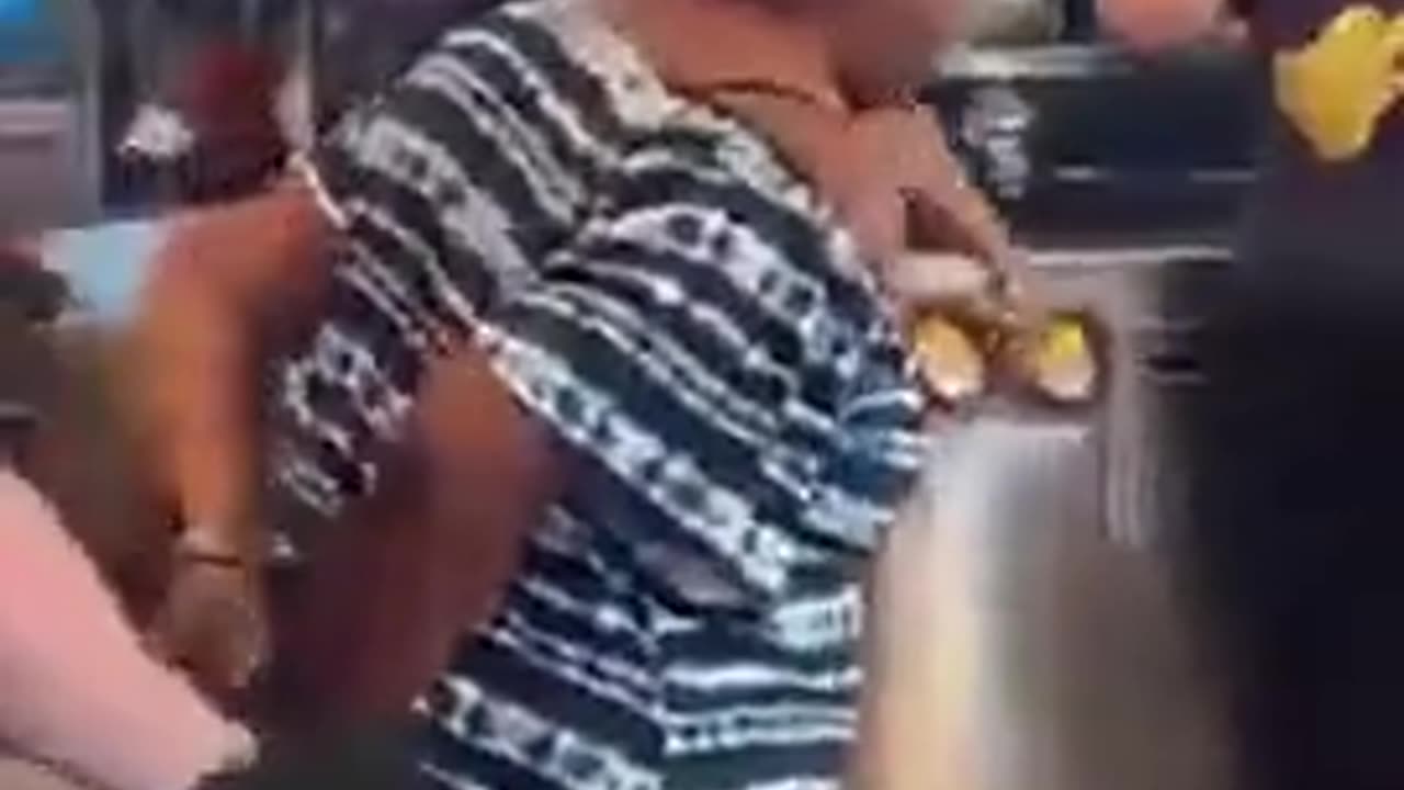 Women assault employees at fast food restaurant