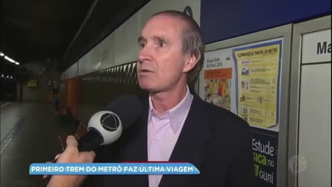Metrô de SP aposenta último trem da primeira frota