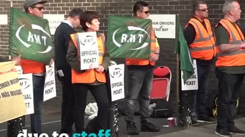 Biggest rail strike in 30 years disrupts travel in UK