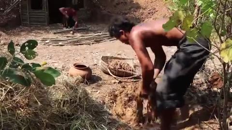 Build House underground Using wood Primitive technology Building Skill