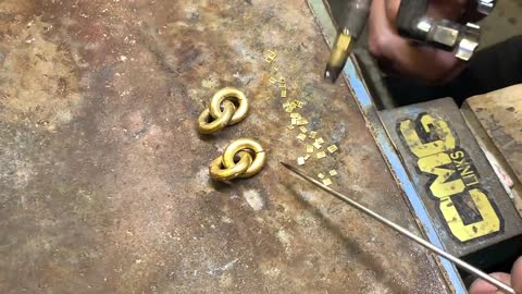 Making a Pure Gold Cuban Link Chain (Handmade 24 Karat)3