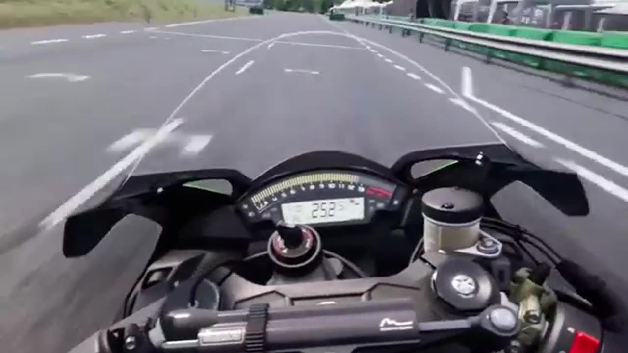 Kawasaki Ninja race on race track but how is it