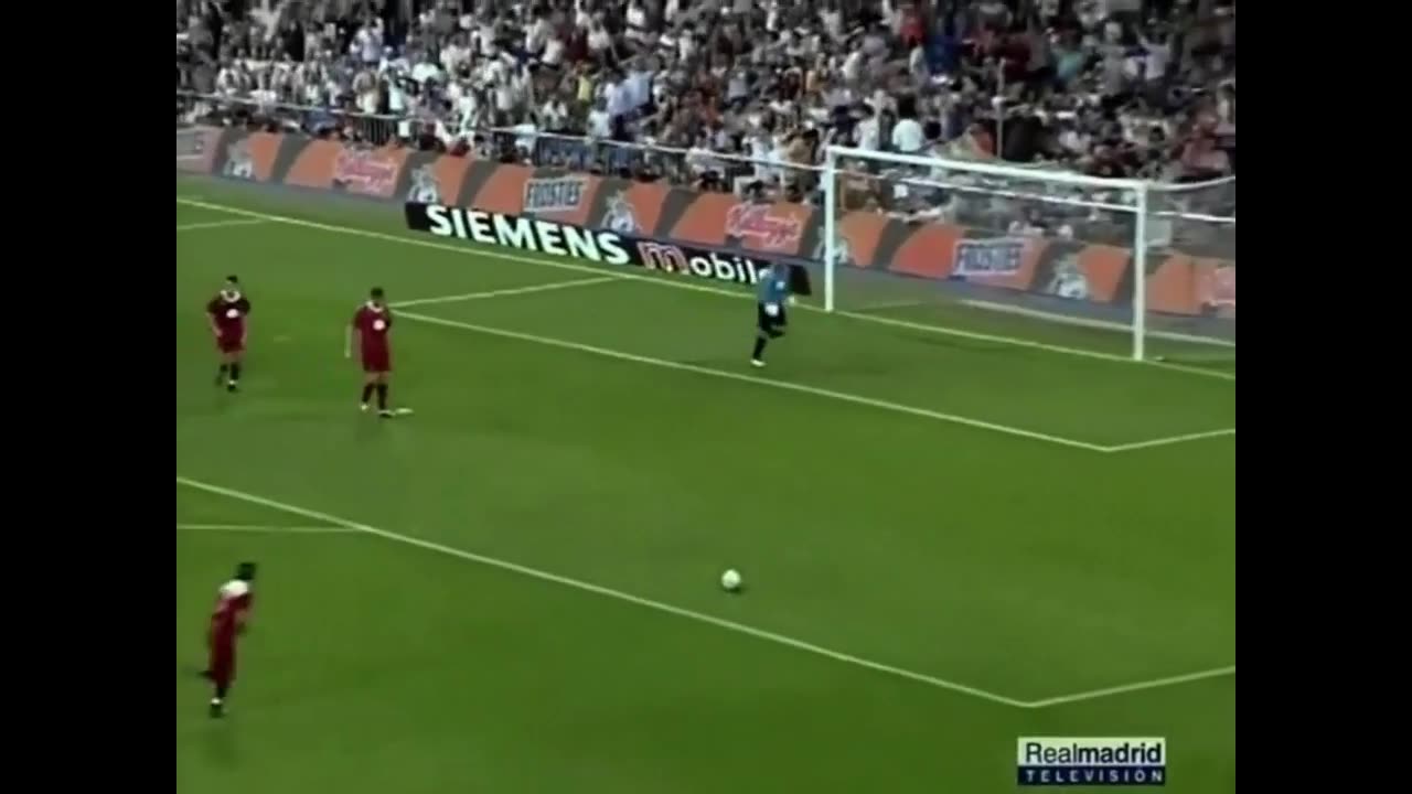 RONALDO FENOMENO - Top 10 SKILL MOVES for REAL MADRID