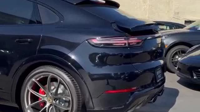 1732# Porsche Cayenne GTS Coupe Exhaust SoundirlrkQWPnmE