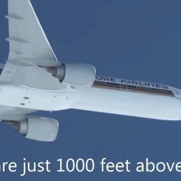 GEOINGEGNERIA: Un pilota di linea a 1000 piedi (300 metri) sotto il velivolo che irrora