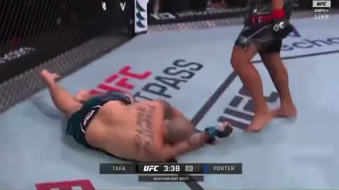 JUNIOR TAFA KNOCKS OUT PARKER PORTER IN ROUND 1 #UFCSingapore