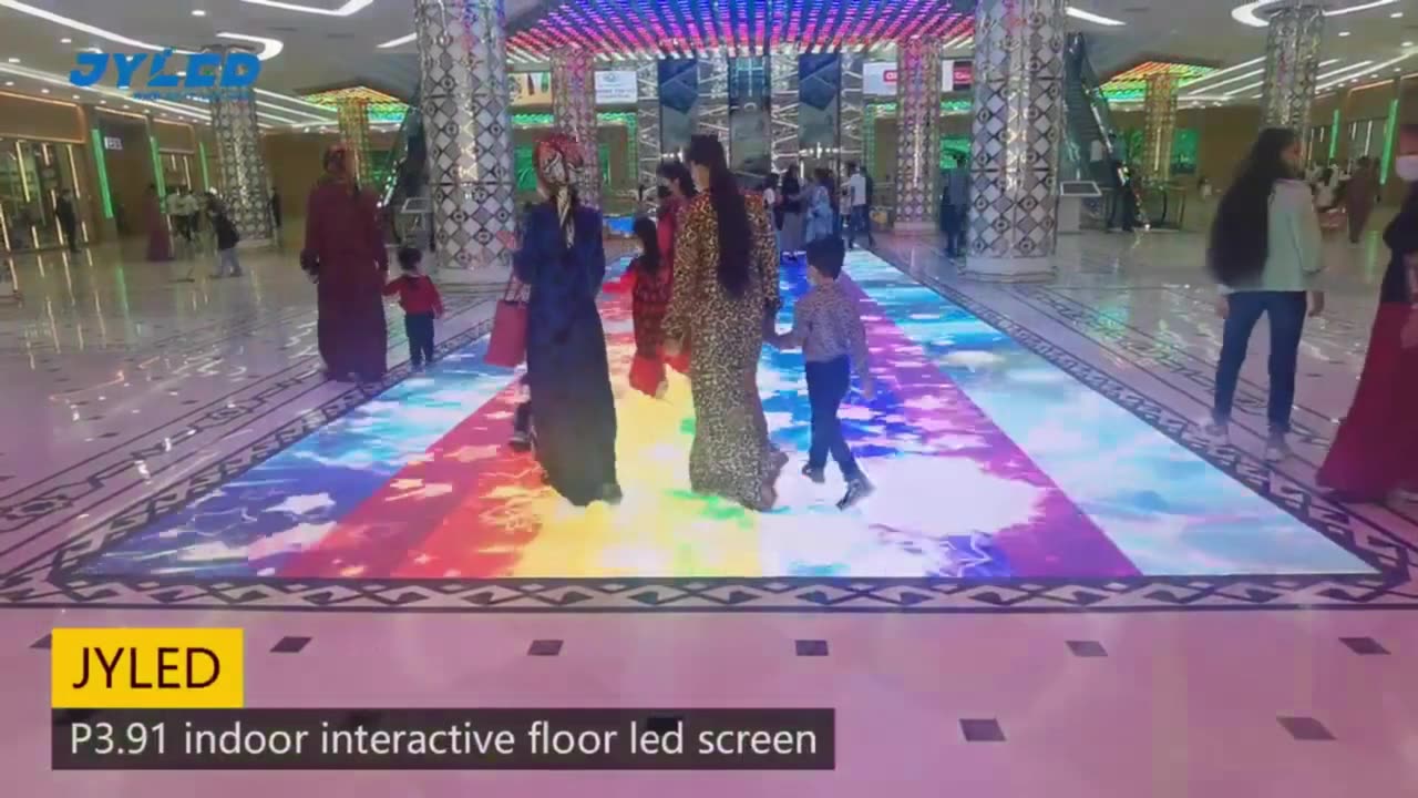 Fine Pixel Pitch LED Display, Commercial LED Display and P1.53 Indoor Fine-pitch LED screen