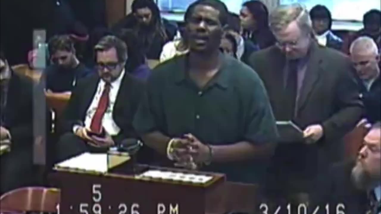 Accused Sings to show remorse