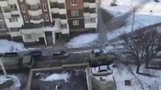Russian troops continue to advance in Kharkiv