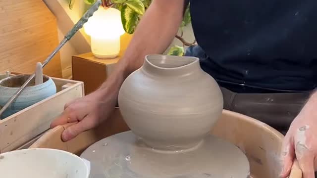 A little more in-depth #pottery.mp4
