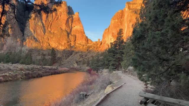 Orange Glow on Canyon – Smith Rock State Park – Central Oregon