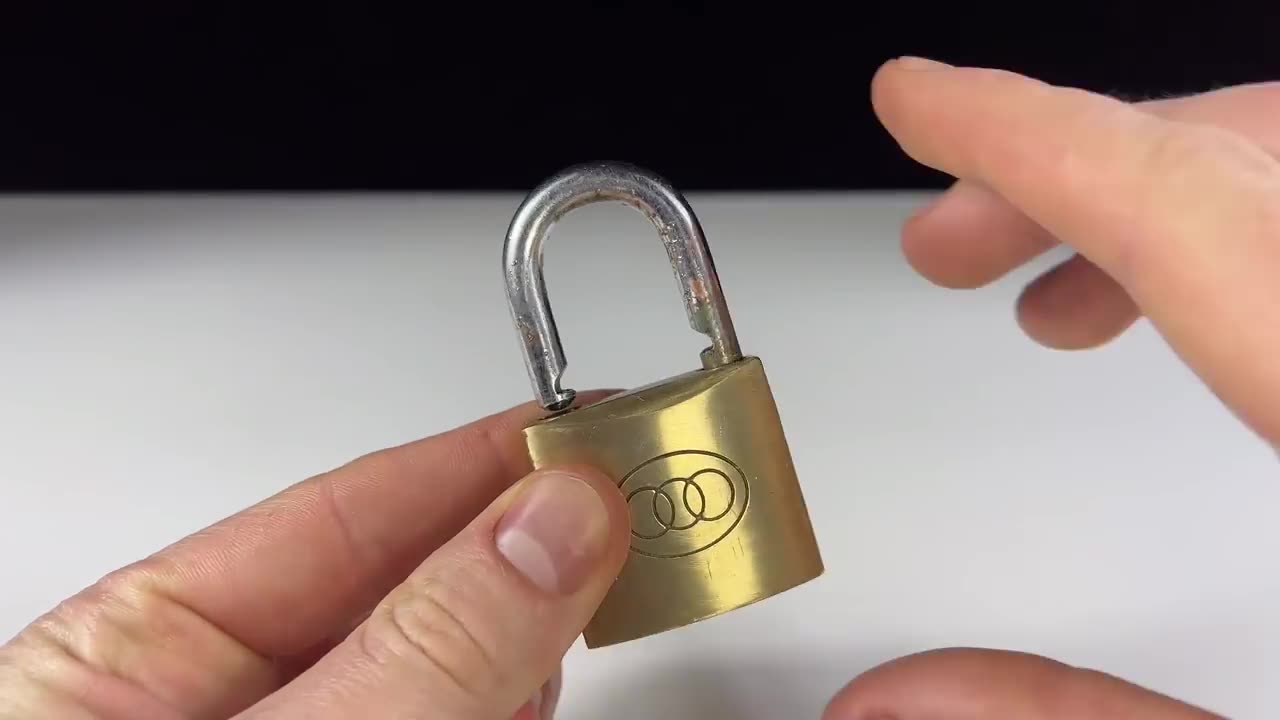 How To Open A Lock With Matches