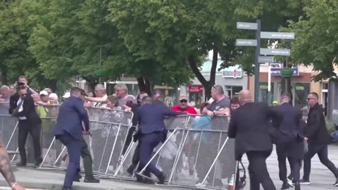 High quality footage of Slovakia's prime minister Robert Fico being shot