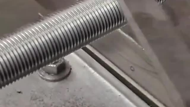 Thread grinding