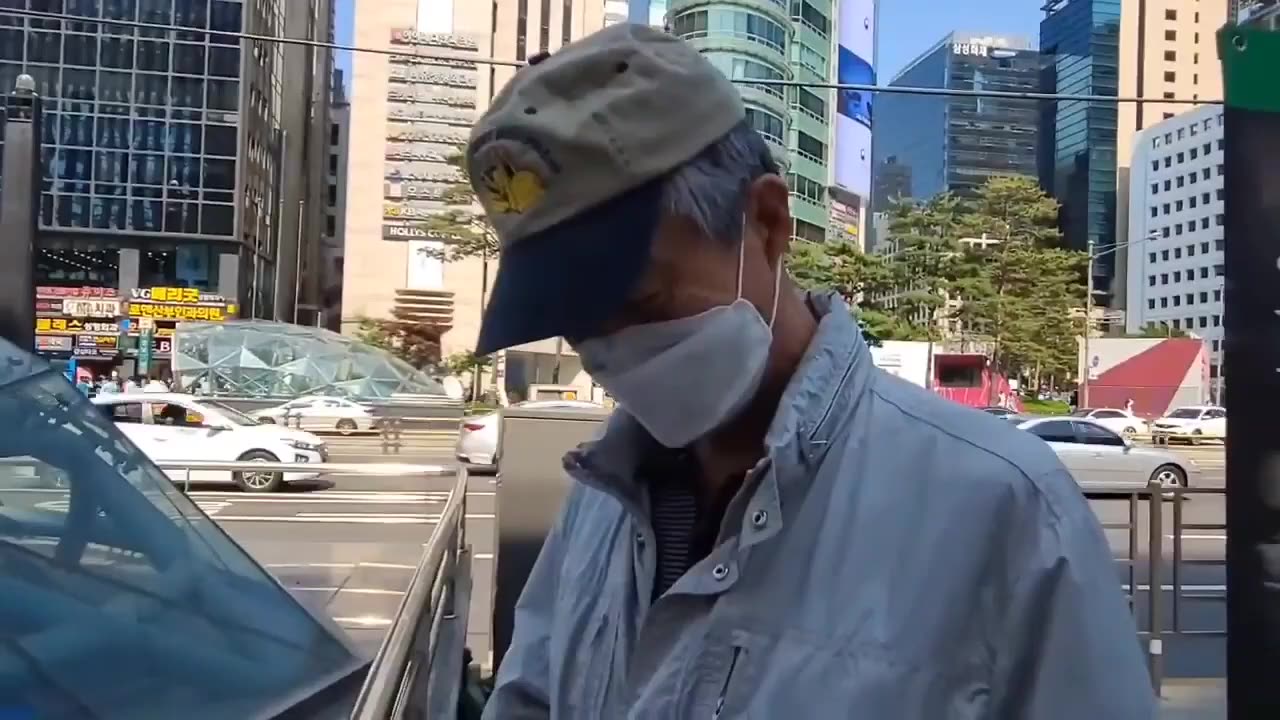 20210526_V3_S02(JjOPans46ok)표현은 안하지만 힐끗힐끗 보면서 느끼겠죠_ 이번에 또 문땡땡이가 쪼다짓 한번 더 했으니까_