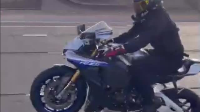 Wheelieing LIKE A BOSS