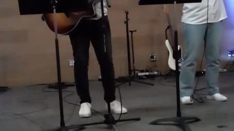 Alabanza y adoración- La voz en el desierto