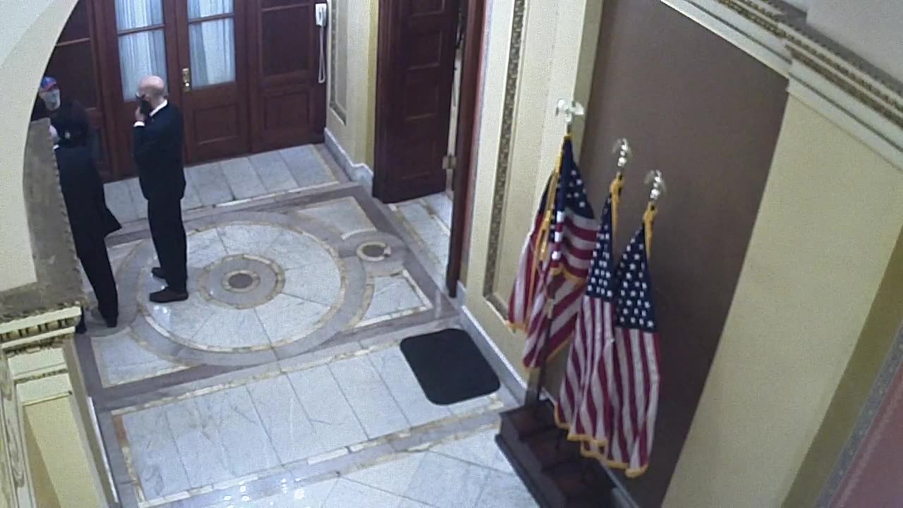 0931USCH02H230_2021-01-06_18h40min01s350ms.mp4