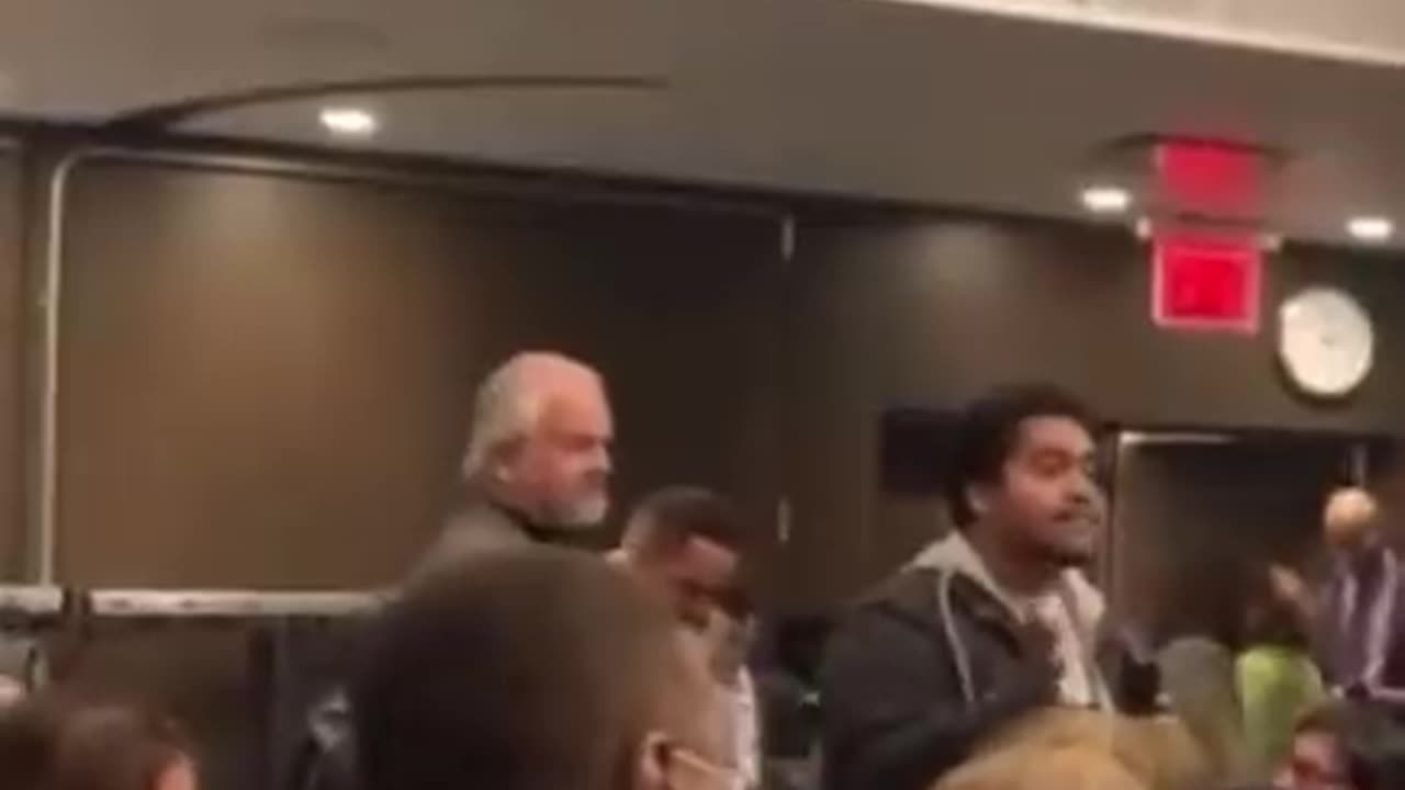 Patriot goes off on mainstream media in superb rant.