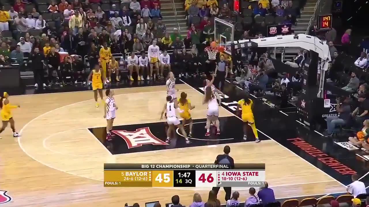 NCAA March Madness - .Dree Edwards 44 goes up and under 🔥 NCAAWBB / BaylorWBB