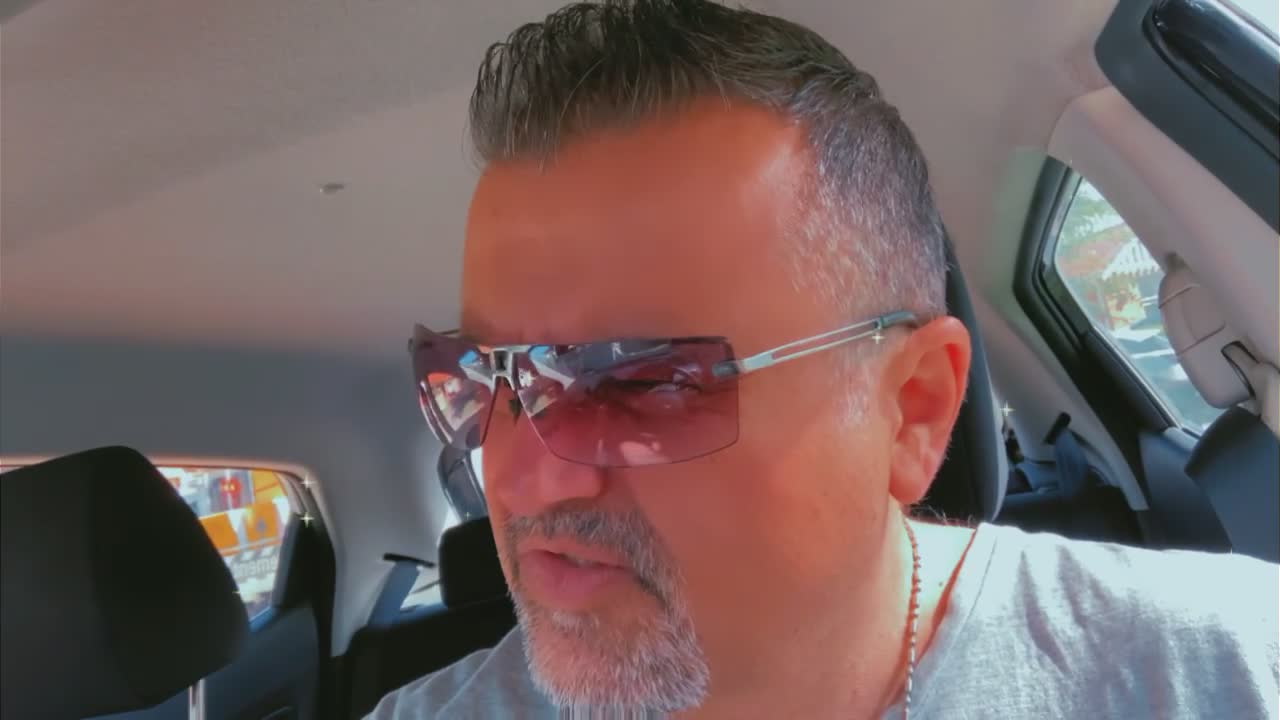 Happy Valentine’s Day Cath and Dan Andrews 🤡 #ValentinesDay2022