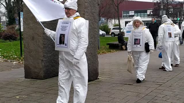 Les Masques Blancs Dunkerque Action en memoire des victimes des injections le 3 dec 2022