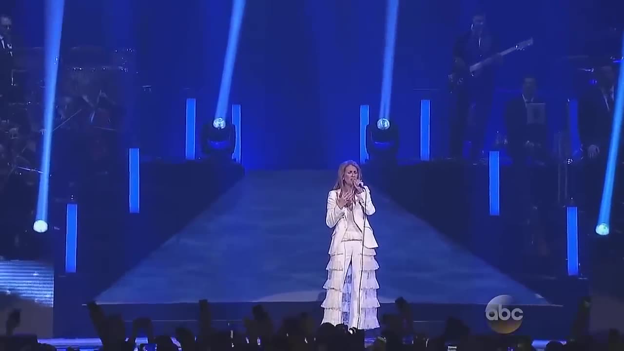 Céline Dion - My Heart Will Go On (Live)