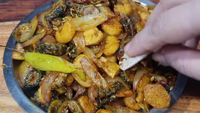 Simple and Delicious Karele aur Arbi ki sabji