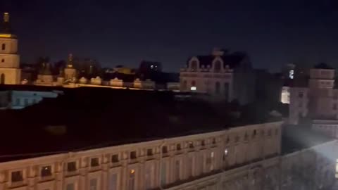 Video showing the sounds of Gunfire erupting in central Kyiv/Kiev Video from a Fox News Journalist