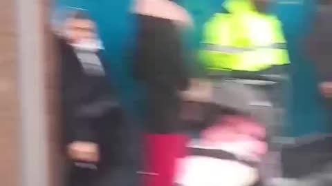 Irish patriot confronts migrants