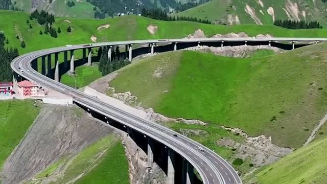 It's a beautiful work of art, a perfect combination of technology and scenery.