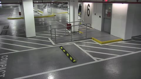 6082RHOBG3G306ANorthLobby_2021-01-05_17h40min01s237ms.mp4