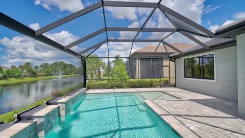 Avery Square | Naples Florida Real Estate