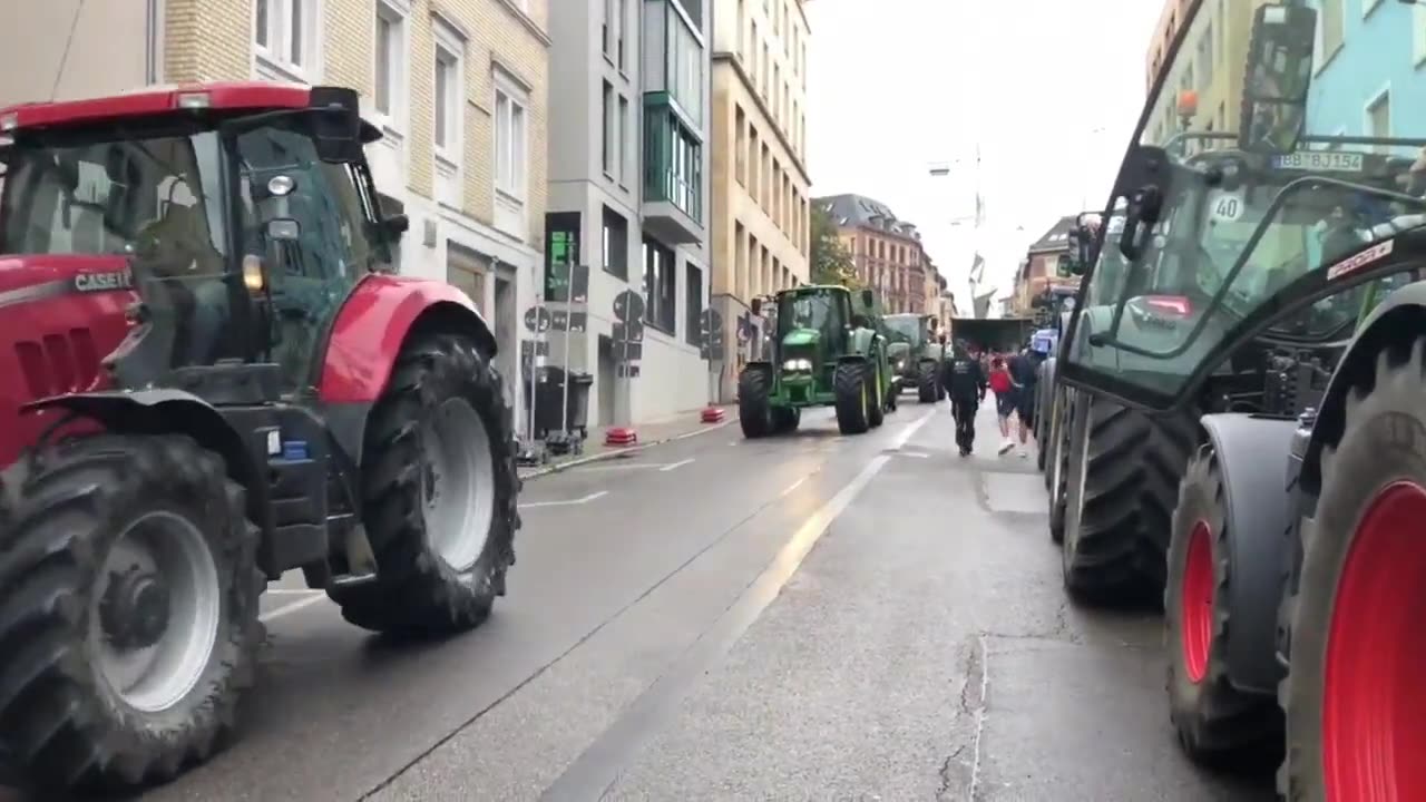 German farmers rise up in Stuttgart, Hamburg, Hanover, Dresden